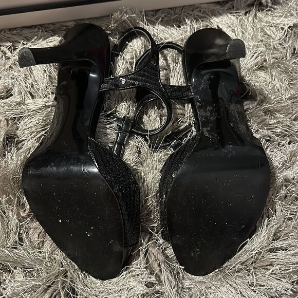 Womens Tahari Black Strappy Sequined Heels size 7‎ - Picture 4 of 5